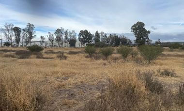RENTA DE TERRENO EN GUADALUPE LA VENTA, EL MARQUES, MUY CERCA DEL AEROPUERTO, SOBRE AVENIDA