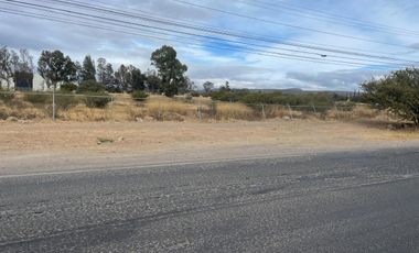 RENTA DE TERRENO EN GUADALUPE LA VENTA, EL MARQUES, MUY CERCA DEL AEROPUERTO, SOBRE AVENIDA