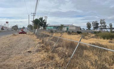 RENTA DE TERRENO EN GUADALUPE LA VENTA, EL MARQUES, MUY CERCA DEL AEROPUERTO, SOBRE AVENIDA