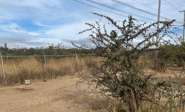 RENTA DE TERRENO EN GUADALUPE LA VENTA, EL MARQUES, MUY CERCA DEL AEROPUERTO, SOBRE AVENIDA