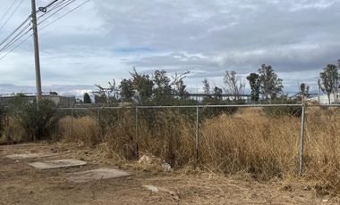 RENTA DE TERRENO EN GUADALUPE LA VENTA, EL MARQUES, MUY CERCA DEL AEROPUERTO, SOBRE AVENIDA