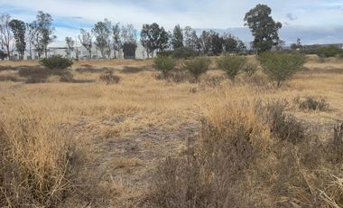 RENTA DE TERRENO EN GUADALUPE LA VENTA, EL MARQUES, MUY CERCA DEL AEROPUERTO, SOBRE AVENIDA