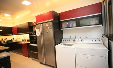 SE VENDE CASA DE 3 DORMITORIOS EN CUMBAYÁ CON PÉRGOLA, BBQ Y SEGURIDAD TOTAL
