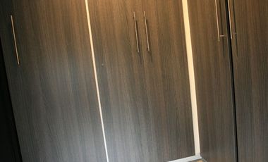 SE VENDE CASA DE 3 DORMITORIOS EN CUMBAYÁ CON PÉRGOLA, BBQ Y SEGURIDAD TOTAL