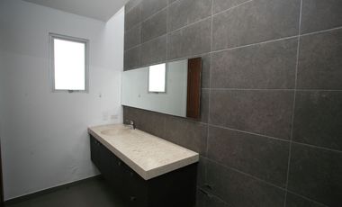 SE VENDE HERMOSA CASA EN LA VIÑA: DISEÑO EXCLUSIVO Y ACABADOS DE ALTA GAMA