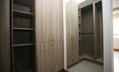 SE VENDE HERMOSA CASA EN LA VIÑA: DISEÑO EXCLUSIVO Y ACABADOS DE ALTA GAMA
