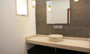 SE VENDE HERMOSA CASA EN LA VIÑA: DISEÑO EXCLUSIVO Y ACABADOS DE ALTA GAMA