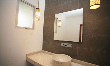 SE VENDE HERMOSA CASA EN LA VIÑA: DISEÑO EXCLUSIVO Y ACABADOS DE ALTA GAMA