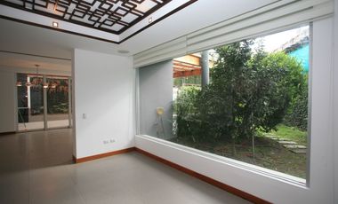 SE VENDE HERMOSA CASA EN LA VIÑA: DISEÑO EXCLUSIVO Y ACABADOS DE ALTA GAMA