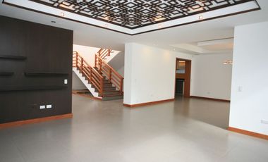 SE VENDE HERMOSA CASA EN LA VIÑA: DISEÑO EXCLUSIVO Y ACABADOS DE ALTA GAMA