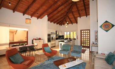 RESIDENCIA DE LUJO TOTALMENTE AMOBLADA EN PAKAKUNA: UN PARAÍSO EXCLUSIVO ENTRE NATURALEZA Y COMODIDAD