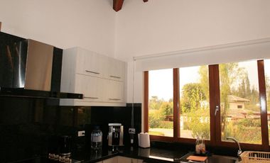 RESIDENCIA DE LUJO TOTALMENTE AMOBLADA EN PAKAKUNA: UN PARAÍSO EXCLUSIVO ENTRE NATURALEZA Y COMODIDAD