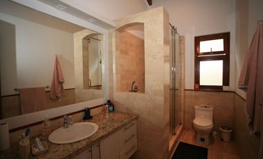 RESIDENCIA DE LUJO TOTALMENTE AMOBLADA EN PAKAKUNA: UN PARAÍSO EXCLUSIVO ENTRE NATURALEZA Y COMODIDAD