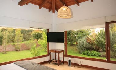 RESIDENCIA DE LUJO TOTALMENTE AMOBLADA EN PAKAKUNA: UN PARAÍSO EXCLUSIVO ENTRE NATURALEZA Y COMODIDAD