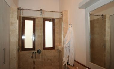 RESIDENCIA DE LUJO TOTALMENTE AMOBLADA EN PAKAKUNA: UN PARAÍSO EXCLUSIVO ENTRE NATURALEZA Y COMODIDAD