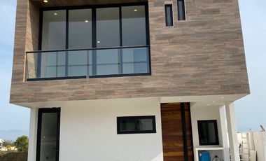 CASA EN PREVENTA EN BUCERIAS, AGAVE AZUL