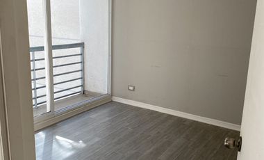 VENDE Departamento 1D,1B metro Santa Ana