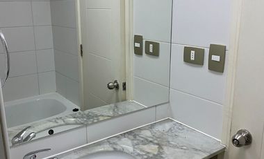 VENDE Departamento 1D,1B metro Santa Ana
