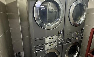 VENDE Departamento 1D,1B metro Santa Ana