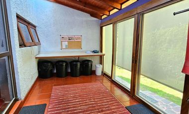 LAS CAÑADAS CASA EN VENTA CON PROYECTO ÚNICO Y HERMOSO JARDÍN