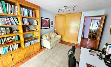 LAS CAÑADAS CASA EN VENTA CON PROYECTO ÚNICO Y HERMOSO JARDÍN