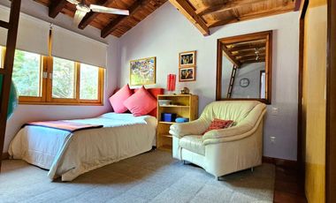 LAS CAÑADAS CASA EN VENTA CON PROYECTO ÚNICO Y HERMOSO JARDÍN