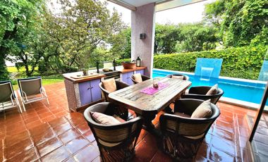 LAS CAÑADAS CASA EN VENTA CON PROYECTO ÚNICO Y HERMOSO JARDÍN
