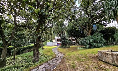 LAS CAÑADAS CASA EN VENTA CON PROYECTO ÚNICO Y HERMOSO JARDÍN