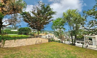 LAS CAÑADAS CASA EN VENTA CON PROYECTO ÚNICO Y HERMOSO JARDÍN