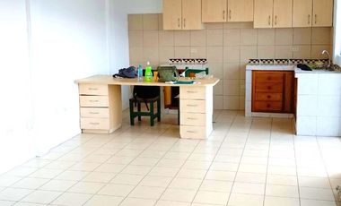 🏯Casa  en venta con amplio terreno en el sector Monjas / Alma Lojana