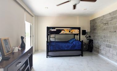 Xochitepec Morelos Casa en Venta con gran jardín y alberca