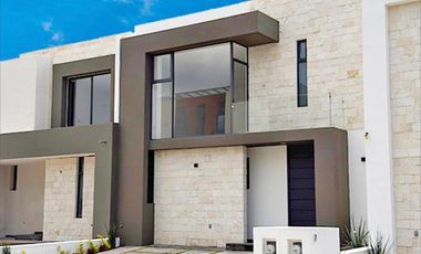 Venta de casa en Altozano Morelia con Roof garden