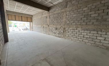 LOCAL COMERCIAL EN RENTA PLAZA CIUDALIA 75 M2 BLVD SAN FELIPE