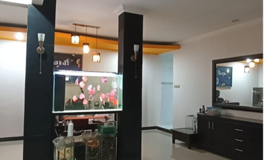 For sale : nice luxury house located in the tourist city of Cibubur P3.163.12.24 pr hj