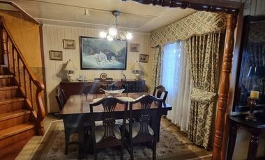 CASA EN CALLE ERRÁZURIZ  VALDIVIA