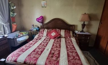 CASA EN CALLE ERRÁZURIZ  VALDIVIA