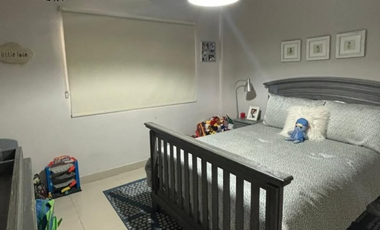 En VENTA Casa Moderna Ubicación Privilegiada. Fracc. Veneros Residencial