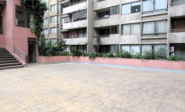2 Dorm, 2 Bañ, Est, Bod. Cerca Metro Moneda Y Parque Almagro