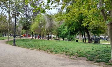 2 Dorm, 2 Bañ, Est, Bod. Cerca Metro Moneda Y Parque Almagro