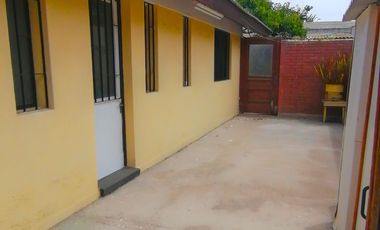 Cómoda Casa En Inmejorable Ubicación