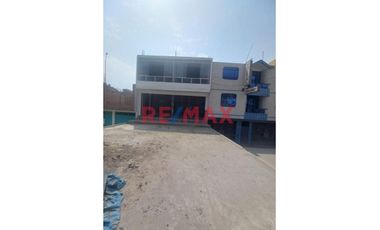 Casa Comercial Con Sotano