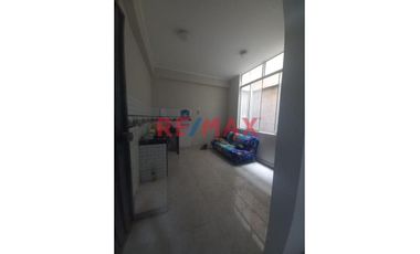 Casa Comercial Con Sotano