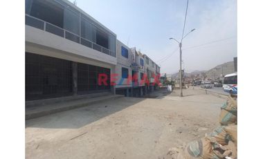 Casa Comercial Con Sotano