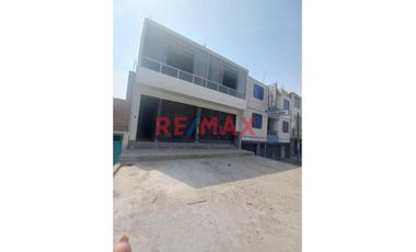 Casa Comercial Con Sotano