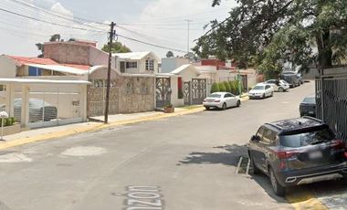 ¡¡Haz Que Tu Dinero Trabaje Para Ti Hoy !! Venta de Hermosa Casa en Exclusiva Zona, Col. Las Alamedas, Atizapán de Zaragoza, Edo M..