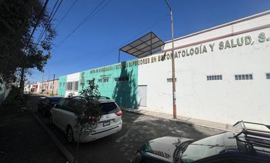 Propiedad con 2 frentes, Privada 14 Oriente esquina 44 Norte