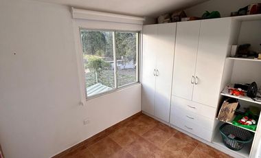 COMODA CASA EN SECTOR EXCELENTE TUMBACO