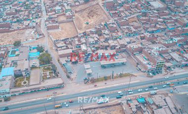 ¡Oportunidad Única! Venta De Grifo Ubicado Estrategicamente En Esquina En Plena Av. Néstor Gambeta De 4400 M2