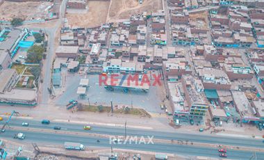 ¡Oportunidad Única! Venta De Grifo Ubicado Estrategicamente En Esquina En Plena Av. Néstor Gambeta De 4400 M2