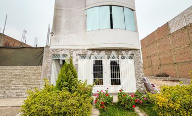 ¡Gran Oportunidad! Casa En Venta En Exclusivo Condominio De Carabayllo Límite Con Puente Piedra